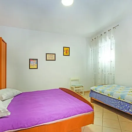 公寓 Apartments Makarska 马卡尔斯卡