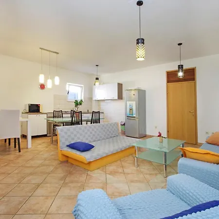 Apartments Makarska 公寓 马卡尔斯卡