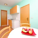 Apartments Makarska Daire