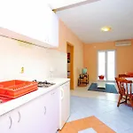 Apartments Makarska *