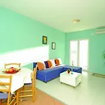 Apartments Makarska