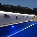 Apartments Makarska