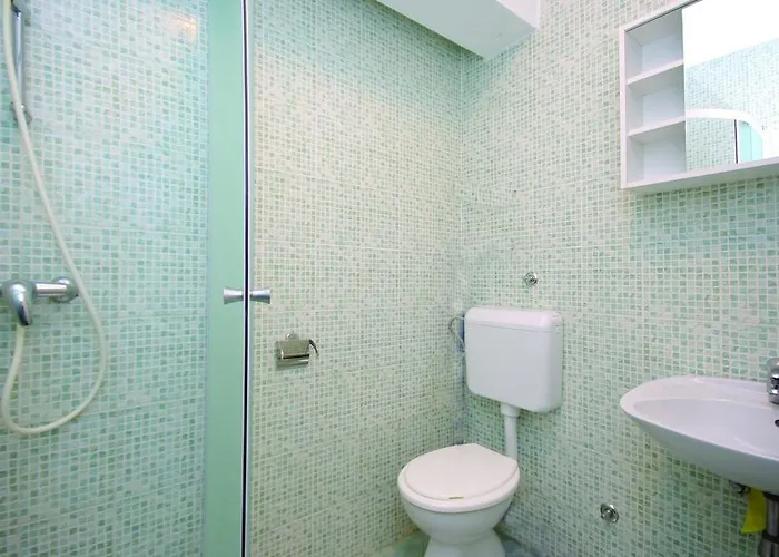 Apartments Makarska 公寓